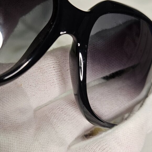 AUTHENTICATED GUCCI SUNGLASSES - Picture 12 of 16